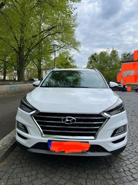 Weiß Gebraucht 2019 Hyundai Tucson Premium SUV | 22.190 € (Fairer Preis) - Bild 1/4