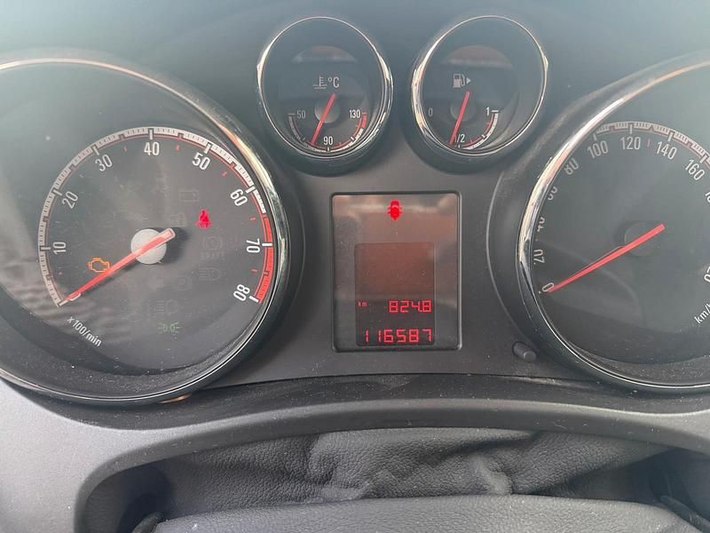 Używany Opel Meriva 101 KM (74 kW) 2011 Srebrny Minivan