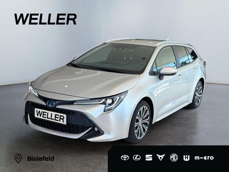 Silber Gebraucht 2022 Toyota Corolla Team Kombi | 20.990 € (Fairer Preis) - Bild 1/4