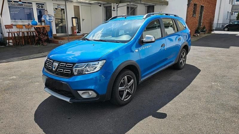 Second-hand Dacia Logan Stepway 90 CP (66 kW) 2018 Albastru Break