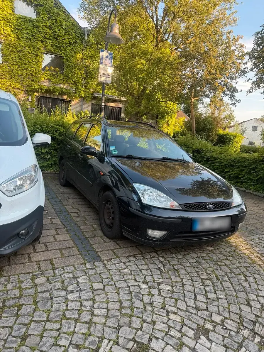 Używany Ford Focus 116 KM (85 kW) 2002 Czarny Kombi