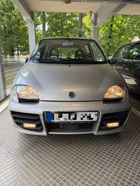 Gebraucht Fiat Seicento 54 PS (39 kW) 2002 Silber Kleinwagen