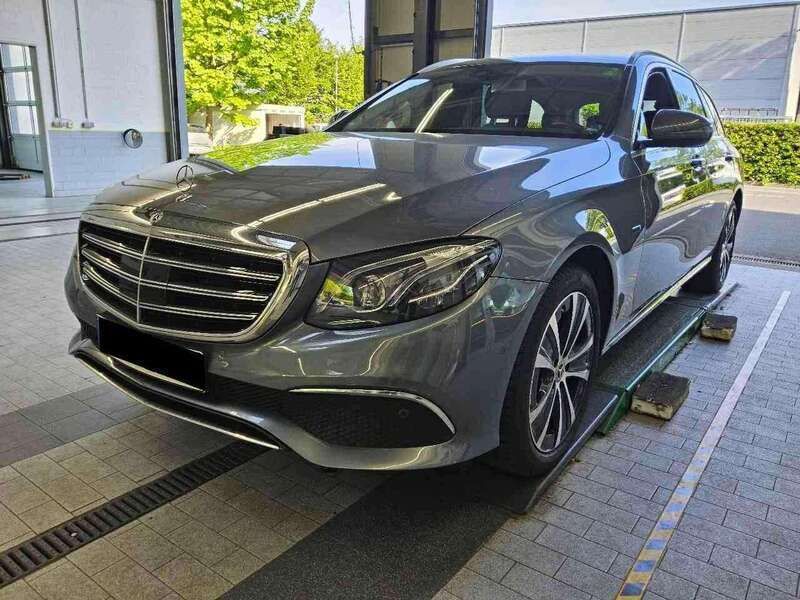 Selenitgrau metalliclack (metallic) Gebraucht 2020 Mercedes E300 Kombi | 22.999 € (Fairer Preis) - Bild 1/4