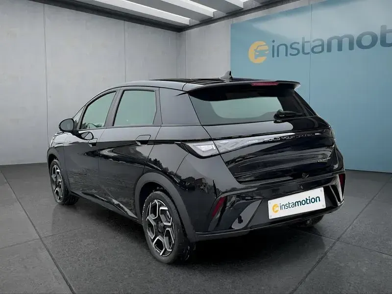Nowe BYD Dolphin Comfort 150 kW (204 KM) 2025 Czarny Hatchback