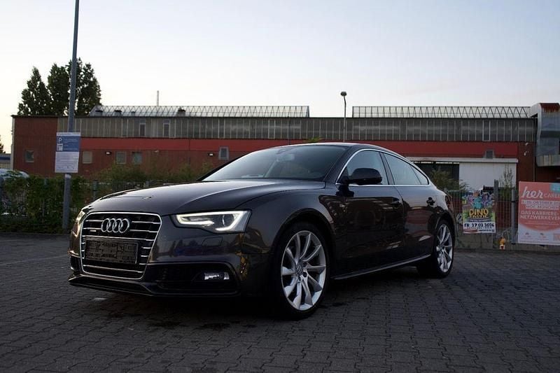 Gebraucht Audi A5 Sportback Sport 190 PS (139 kW) 2015 Grau Kleinwagen
