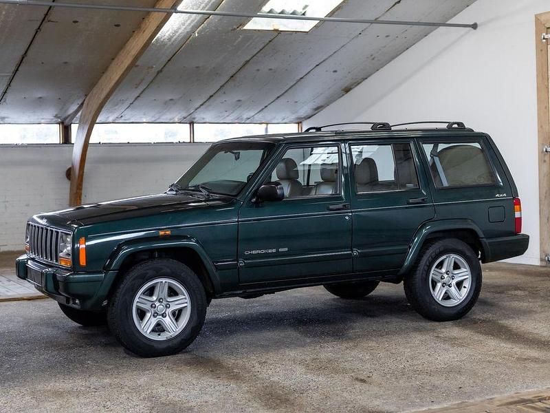 Gebraucht Jeep Cherokee 184 PS (135 kW) 2000 Grün SUV