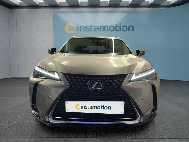 Gebraucht Lexus UX 184 PS (135 kW) 2023 Silber SUV