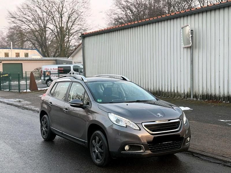 Grau Gebraucht 2016 Peugeot 2008 Urban Move SUV | 3.750 € (Superpreis) - Bild 1/4