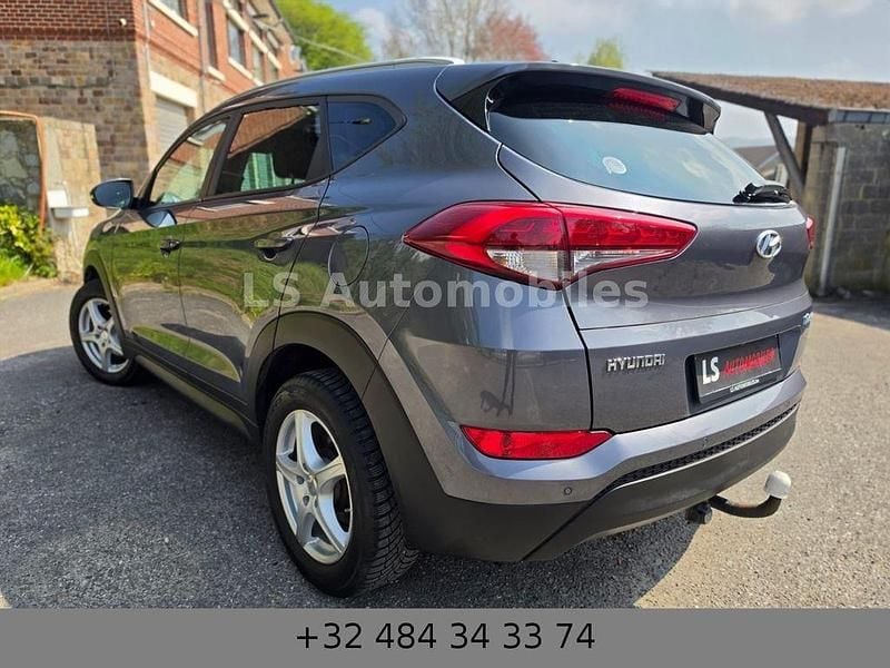 Gebraucht Hyundai Tucson 116 PS (85 kW) 2016 Grau SUV