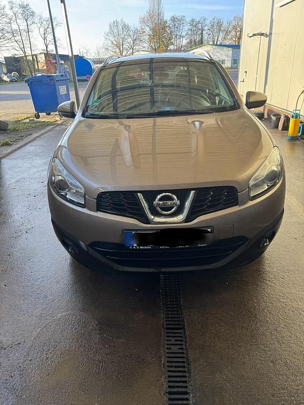 Beige Gebraucht 2011 Nissan Qashqai +2 SUV | 6.700 € (Fairer Preis) - Bild 1/4