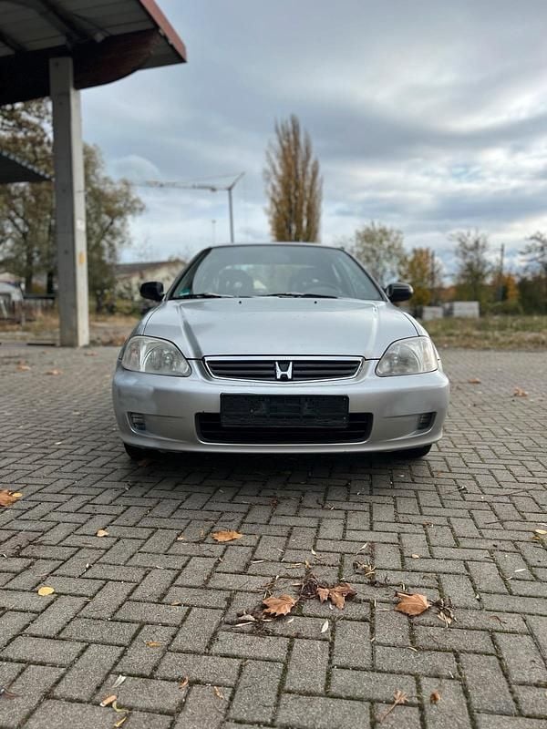 Silber Gebraucht 1999 Honda Civic Kleinwagen | 2.200 € (Fairer Preis) - Bild 1/4