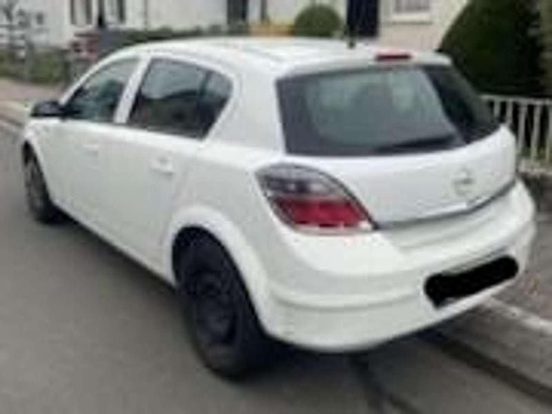 Gebraucht Opel Astra 90 PS (66 kW) 2009 Other Limousine