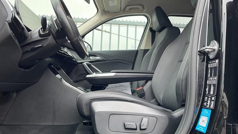 Gebraucht BMW X1 Efficient Dynamics 204 PS (150 kW) 2023 Saphirschwarz metallic SUV