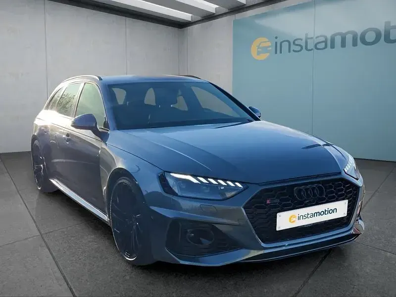 Gebraucht Audi RS4 450 PS (330 kW) 2023 Grau Kombi