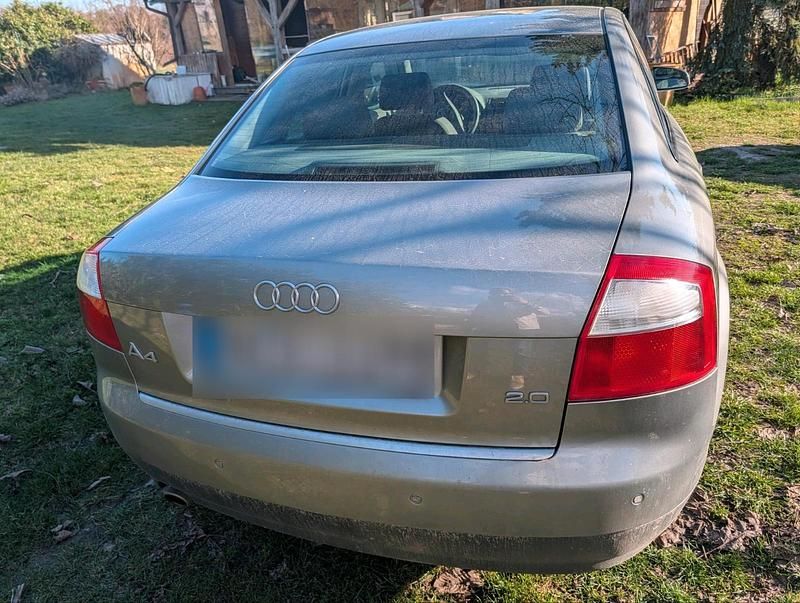 Gebraucht Audi A4 130 PS (95 kW) 2002 Grau Limousine
