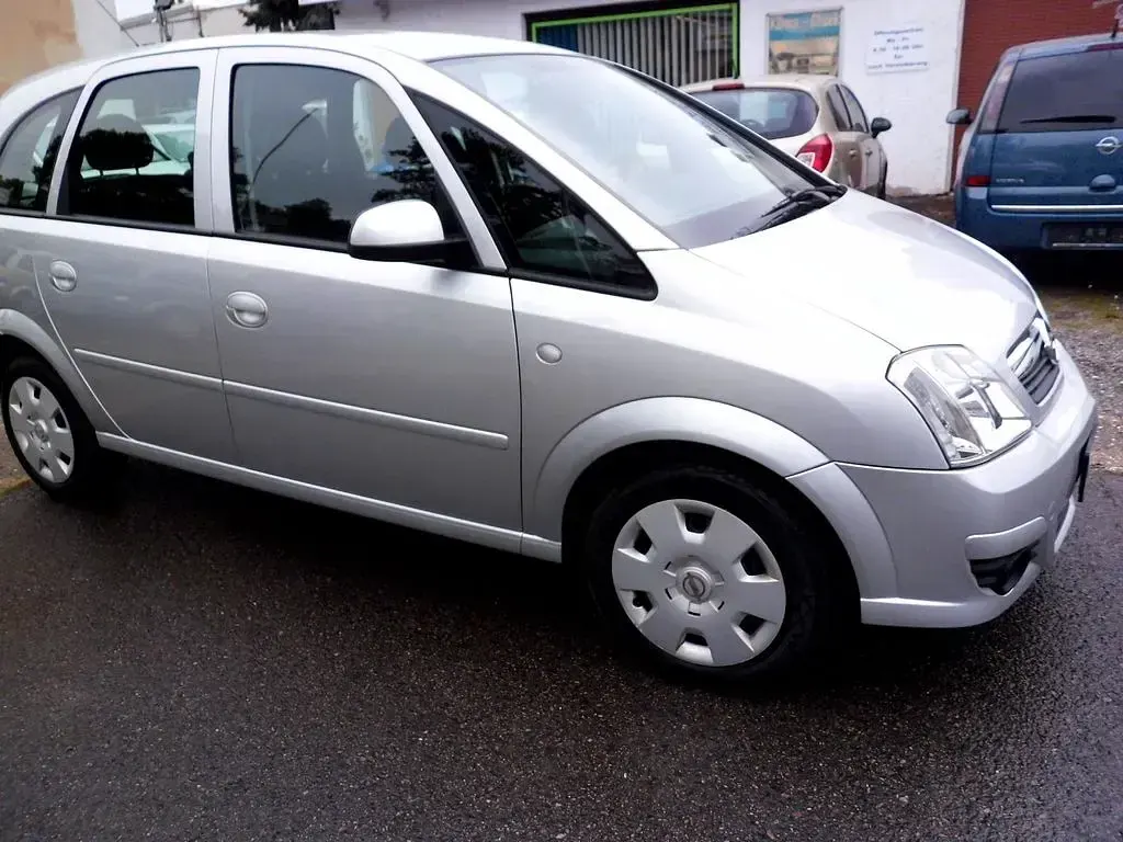 Gebraucht Opel Meriva Catch Me 105 PS (77 kW) 2007 Silber Van / Kleinbus