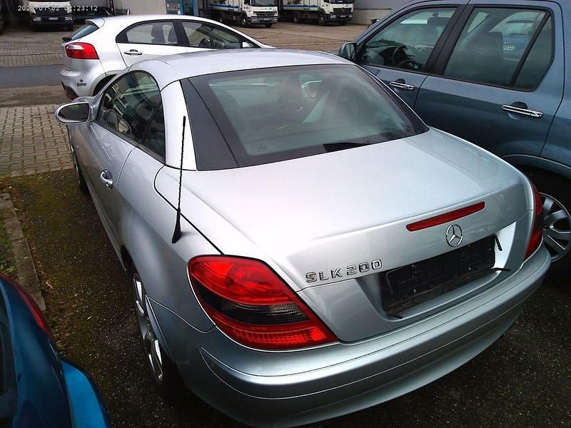 Gebraucht Mercedes SLK200 Edition 1 163 PS (119 kW) 2007 Silber Cabrio