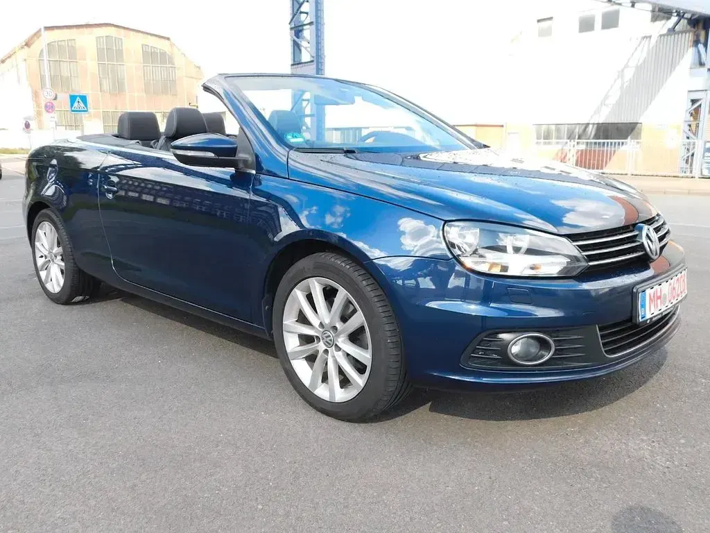 Gebraucht VW Eos Sportline 122 PS (89 kW) 2012 Blau Cabrio