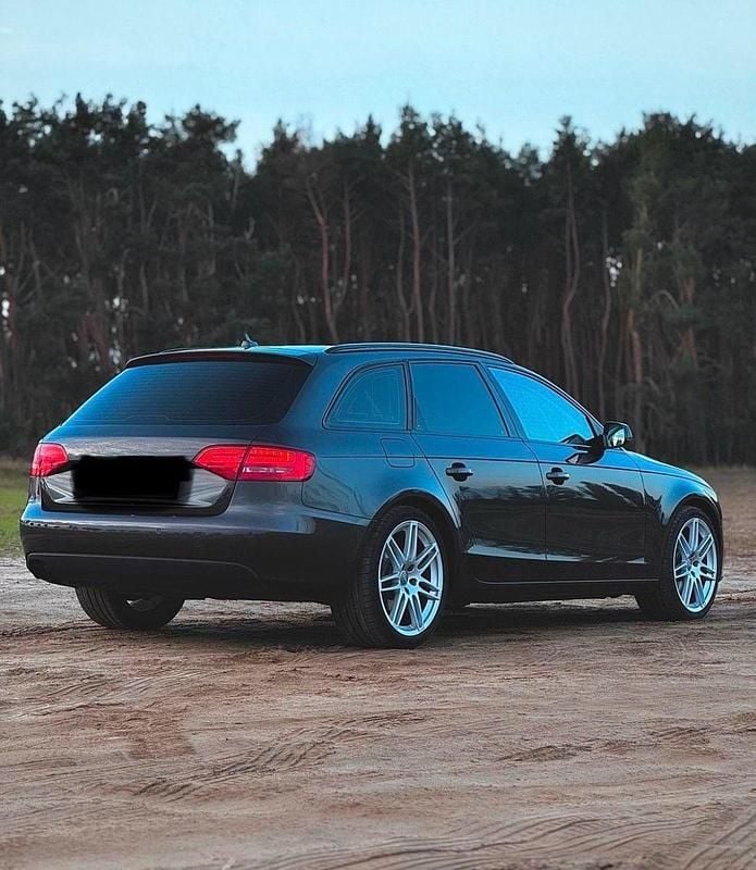 Usata Audi A4 169 CV (124 kW) 2011 Grigio Berlina