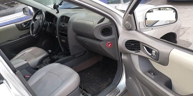 Gebraucht Hyundai Santa Fe 145 PS (106 kW) 2006 Silber SUV