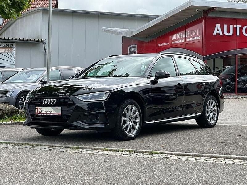 Schwarz Gebraucht 2021 Audi A4 Advanced Limousine | 33.990 € - Bild 1/4