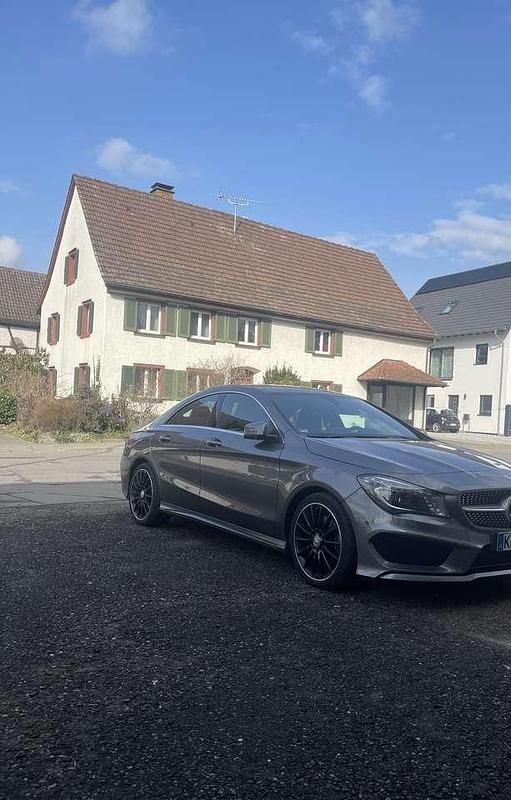 Gebraucht Mercedes CLA220 177 PS (130 kW) 2015 Limousine