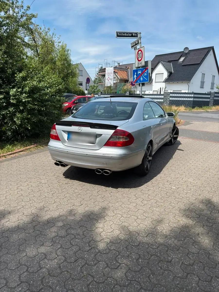Gebraucht Mercedes CLK280 Elegance 231 PS (169 kW) 2005 Silber Coupé