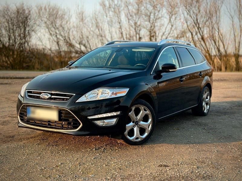 Gebraucht Ford Mondeo Titanium 140 PS (102 kW) 2012 Schwarz Kombi