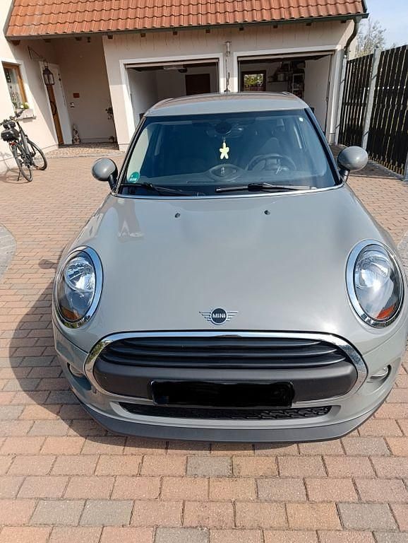 Second-hand Mini ONE 102 CP (75 kW) 2018 Gri Hatchback