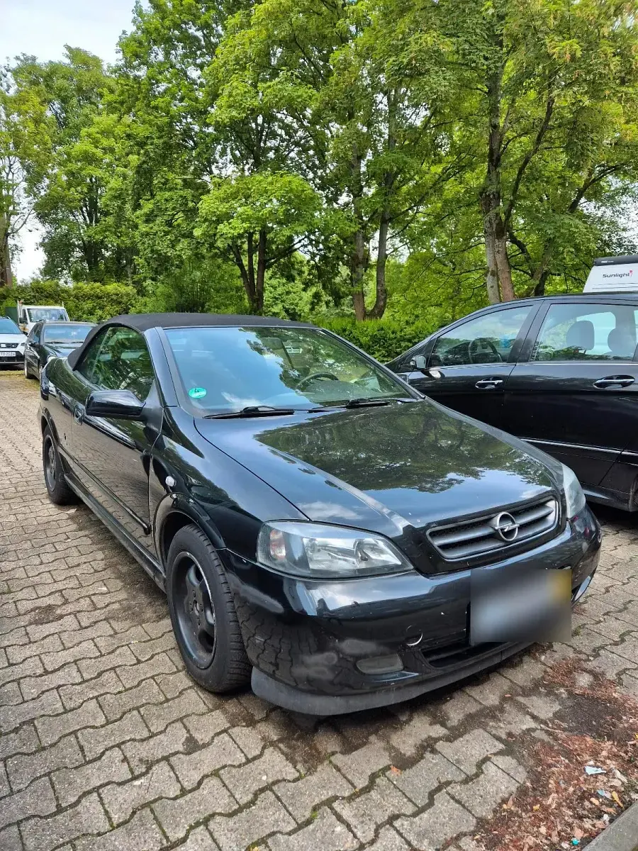 Gebraucht Opel Astra 105 PS (77 kW) 2004 Schwarz Cabrio