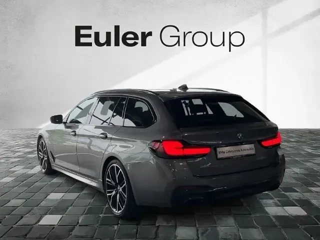 Gebraucht BMW 540 Performance 340 PS (250 kW) 2023 Grau Kombi