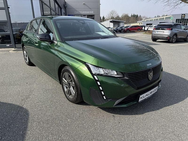 Gebraucht Peugeot 308 Active 131 PS (96 kW) 2023 Grün Limousine