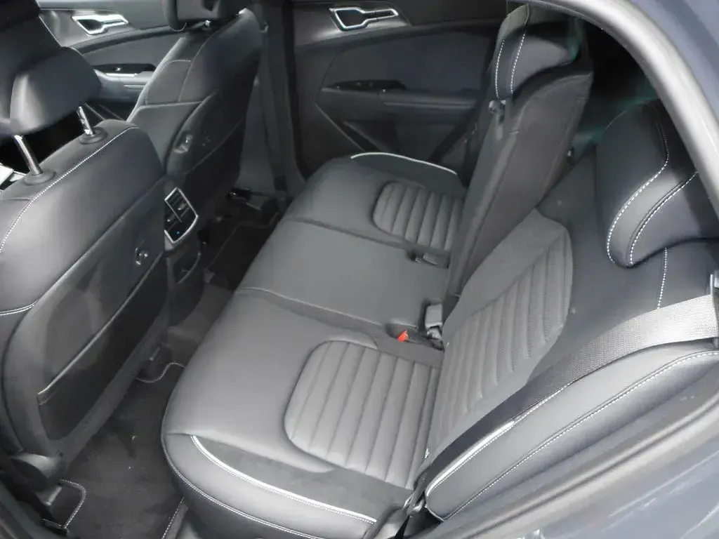 Neu Kia Sportage GT-Line 160 PS (117 kW) 2026 Grau SUV