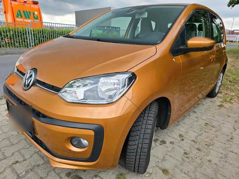 Braun Gebraucht 2018 VW up! move up! Kleinwagen | 5.700 € (Fairer Preis) - Bild 1/4