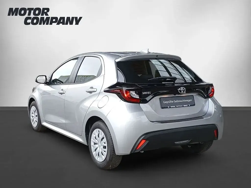 Gebraucht Toyota Yaris Comfort 72 PS (52 kW) 2024 Silber Kleinwagen