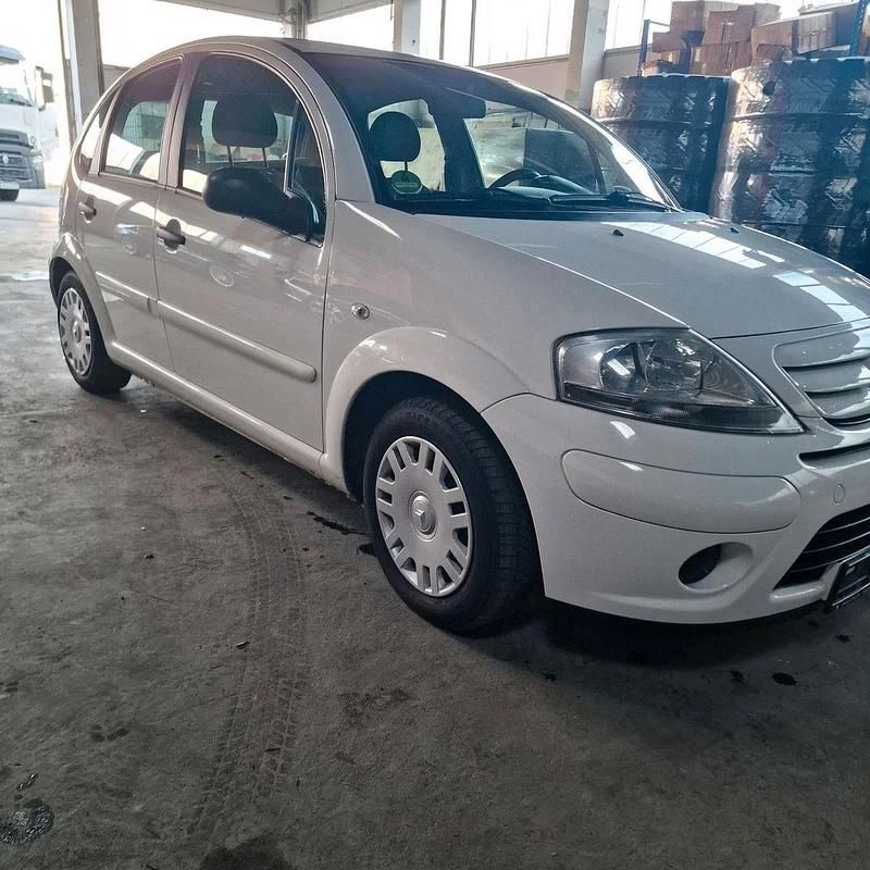 Gebraucht Citroën C3 60 PS (44 kW) 2009 Weiß Kleinwagen