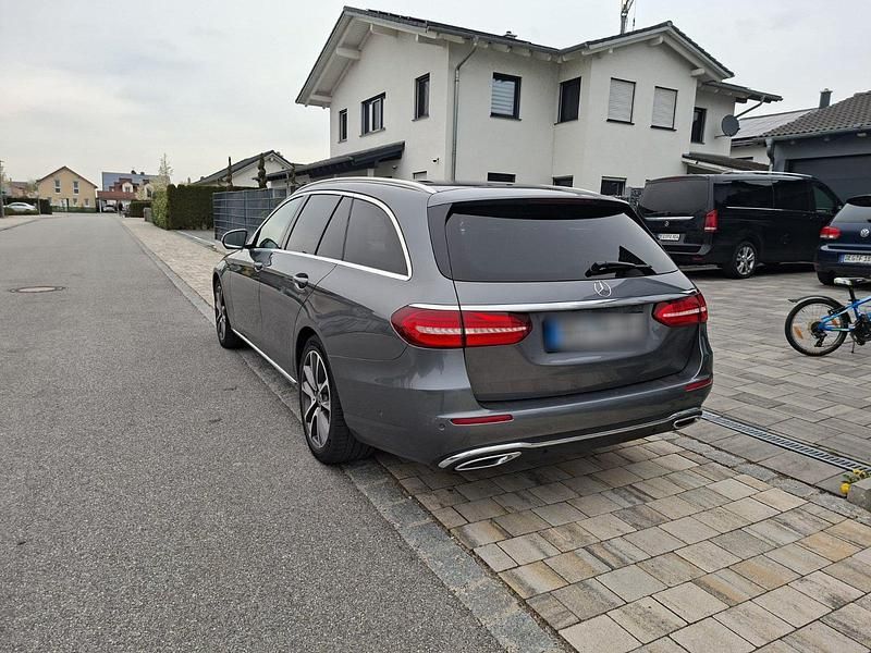 Usata Mercedes E350 258 CV (189 kW) 2017 Grigio Station wagon