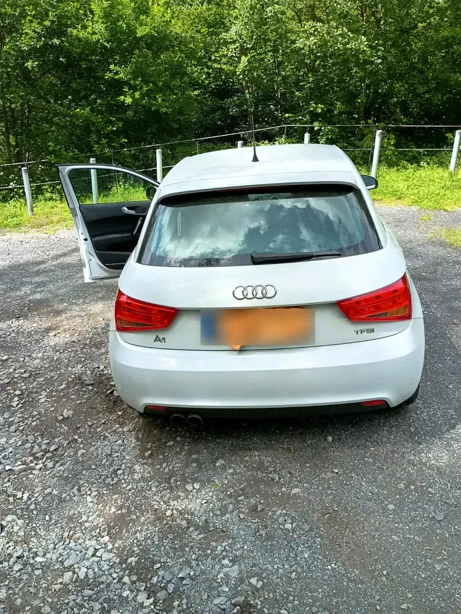 Gebraucht Audi A1 Sportback 122 PS (89 kW) 2012 Weiß Kleinwagen
