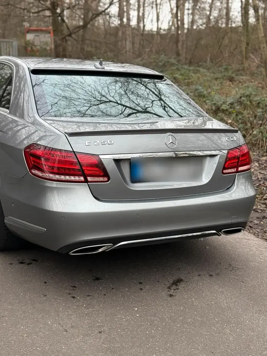 Gebraucht Mercedes E250 2013 Grau Limousine