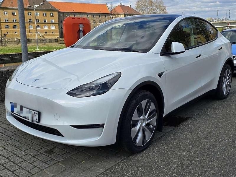 Gebraucht 2023 Tesla Model Y SUV | 37.000 € (Guter Preis) - Bild 1/4