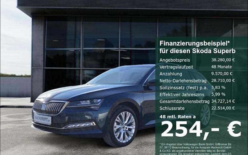 Blau Neu 2024 Skoda Superb Selection Kombi | 38.280 € (Superpreis) - Bild 1/4