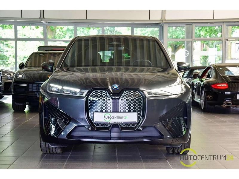 Gebraucht BMW iX 239 kW (326 PS) 2022 Sophistograu brillanteffekt me SUV