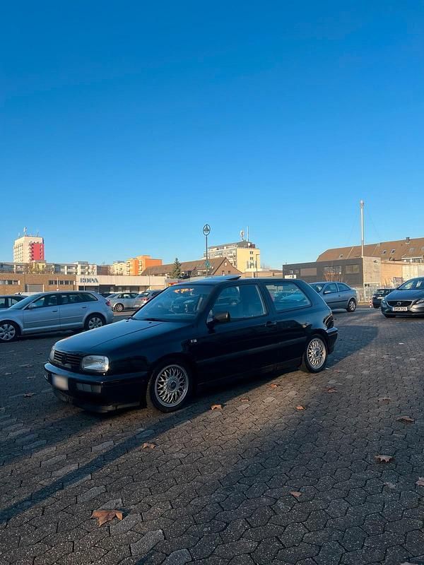 Gebraucht VW Golf 60 PS (44 kW) 1997 Schwarz Coupé
