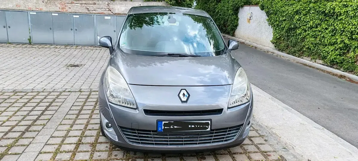 Gebraucht Renault Scénic III 110 PS (80 kW) 2011 Grau Limousine
