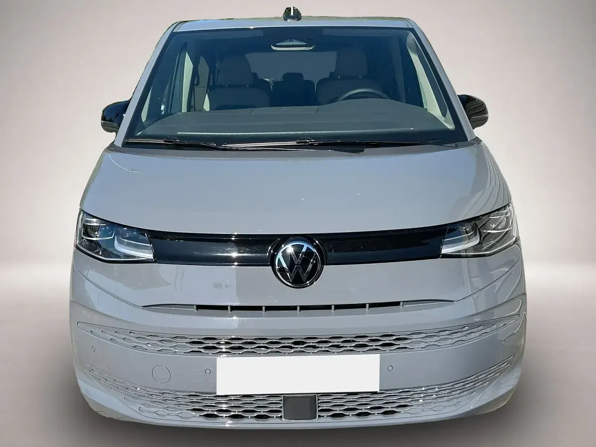 Neu VW T7 150 PS (110 kW) 2026 Grau Van