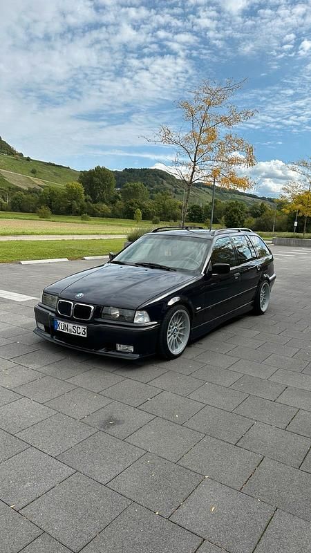 Blau Gebraucht 1997 BMW 328 M Sport Kombi | 6.499 € (Fairer Preis) - Bild 1/4
