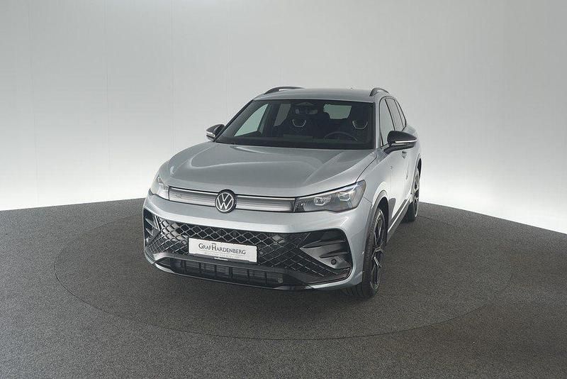 Silber Gebraucht 2024 VW Tiguan R-line SUV | 42.910 € (Guter Preis) - Bild 1/4