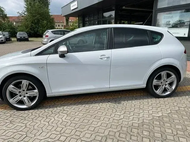 Gebraucht Seat Leon FR 211 PS (155 kW) 2012 Weiß Limousine