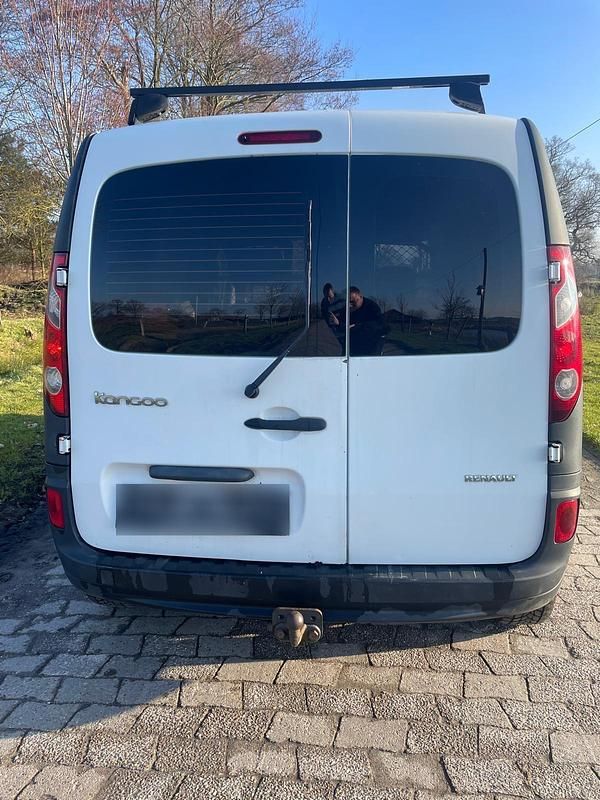 Usado Renault Kangoo 85 HP (62 kW) 2009 Branco Pickup