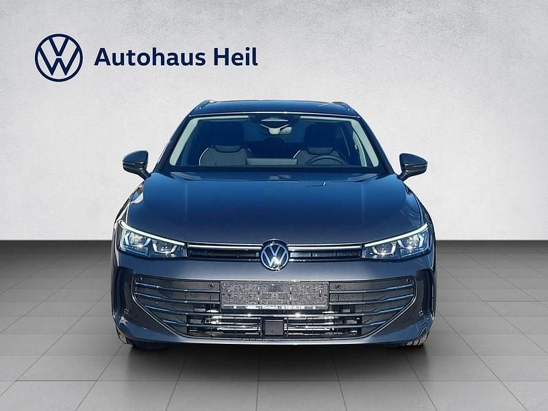 Neu VW Passat Business 150 PS (110 kW) 2026 Grau Kombi